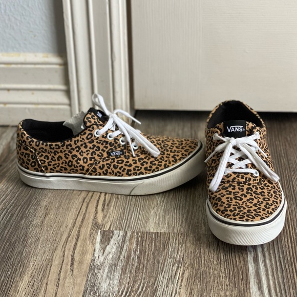 Vans Doheny Cheetah Shoes - Picture 4 of 8